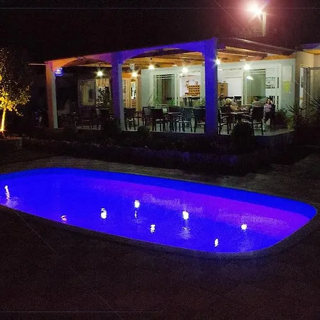 Gardenia Hotel Afandu