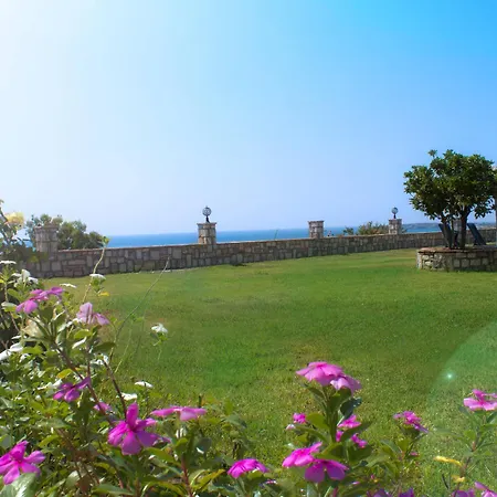Gardenia Hotel 2*